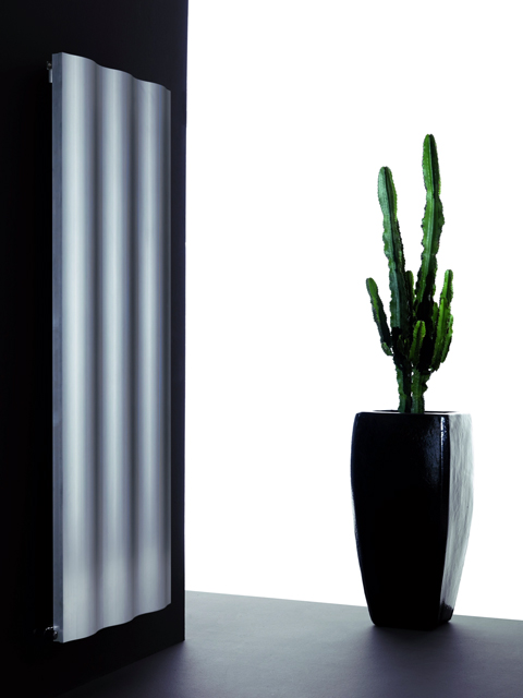 Aluminium radiator, vertikal radiator, vågformig radiator